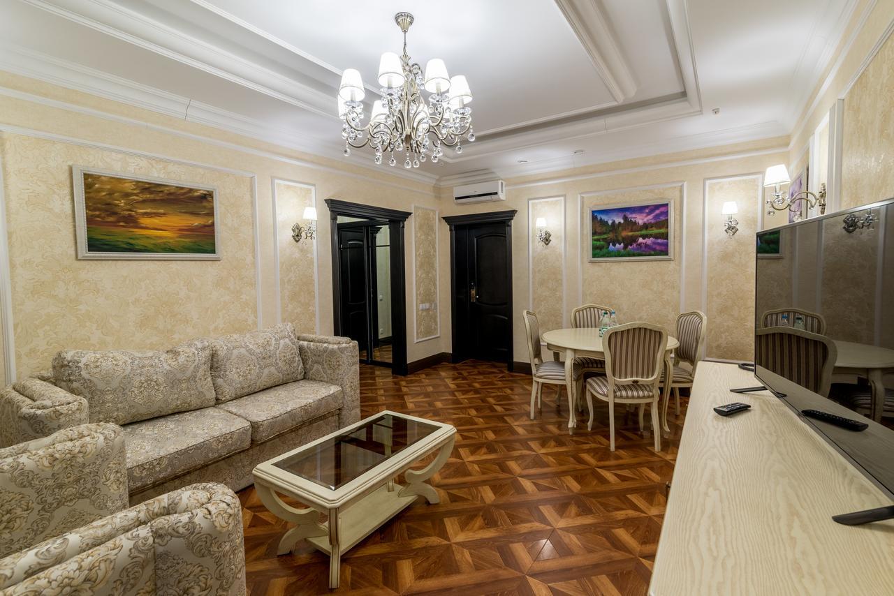 Krts Korona Hotel Sudilovichi Exterior photo