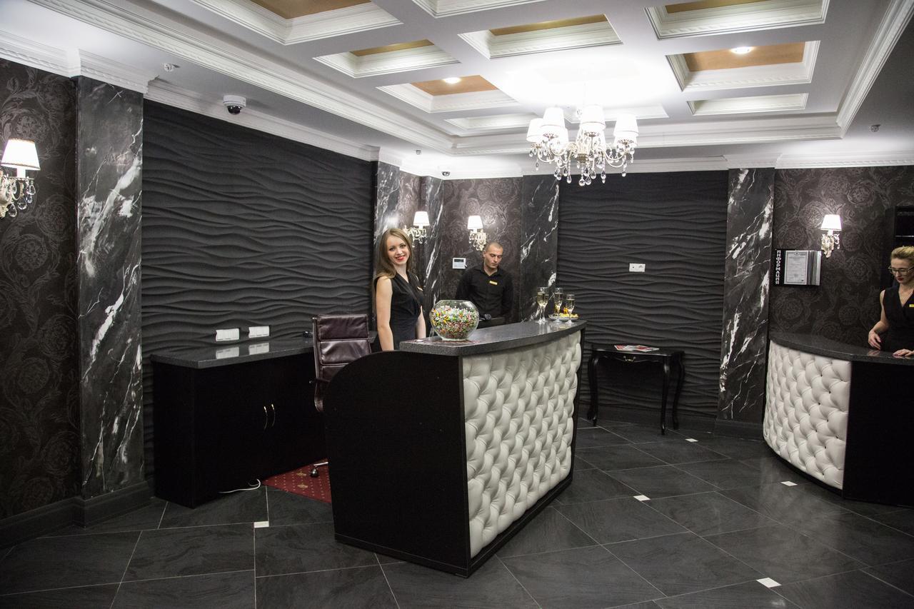 Krts Korona Hotel Sudilovichi Exterior photo